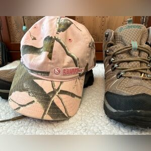 Gander Mountain Women’s Pink and Green Ball Cap